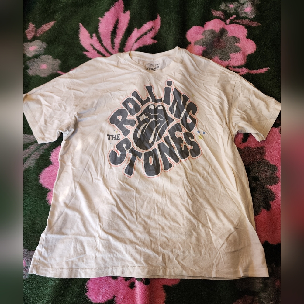 American Eagle Off-White Band Graphic Tee